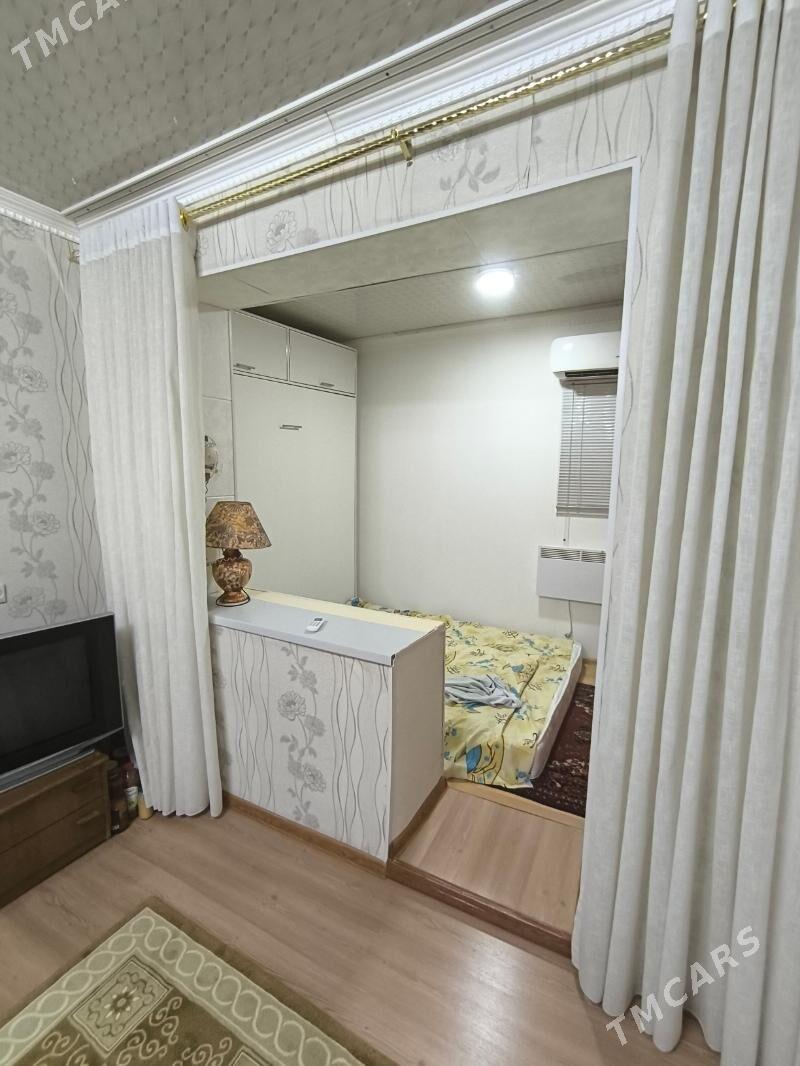 Продаётся квартира в 10 мкр - Ашхабад - img 9