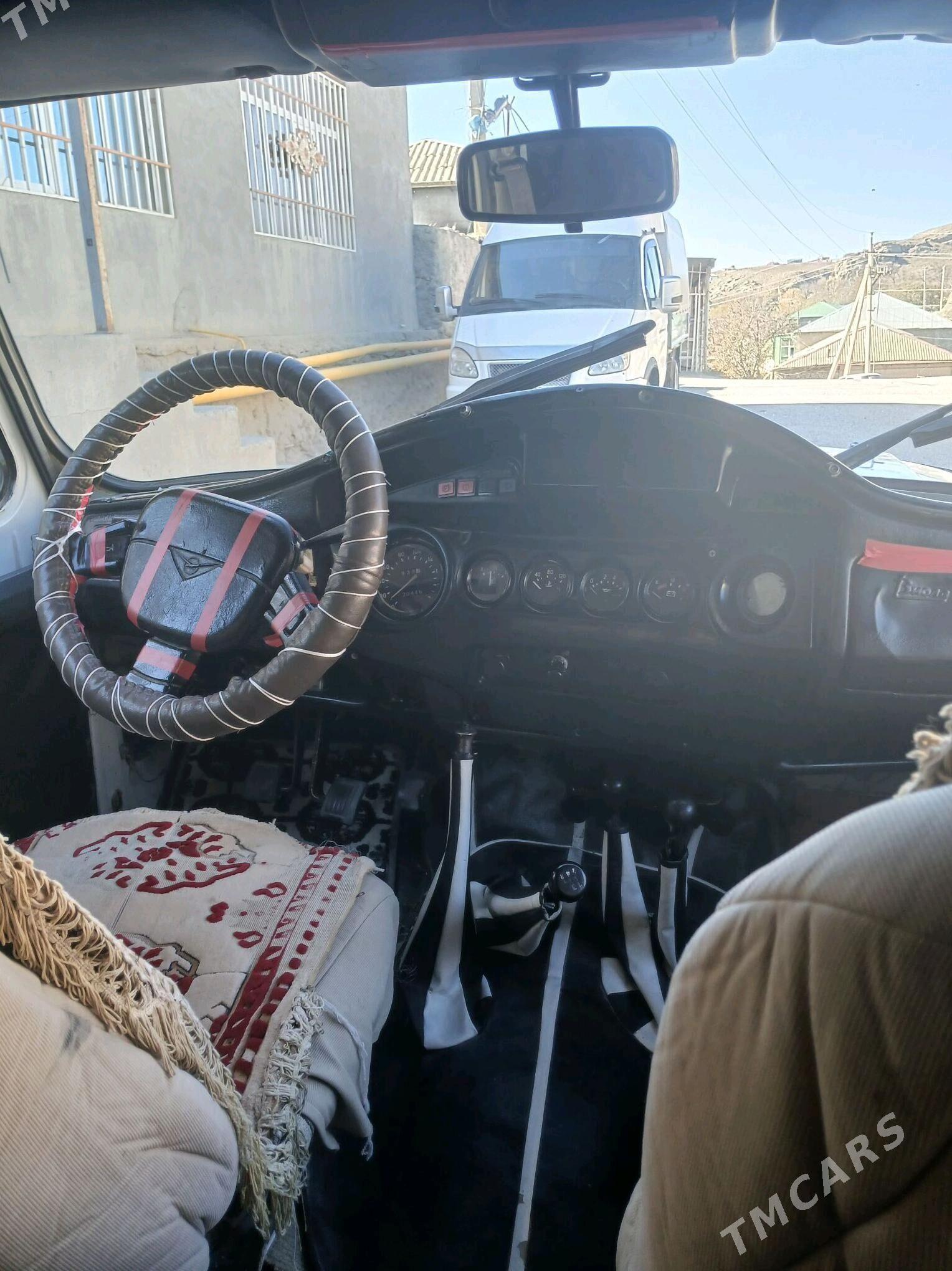 UAZ 469 2000 - 80 000 TMT - Бахарден - img 1