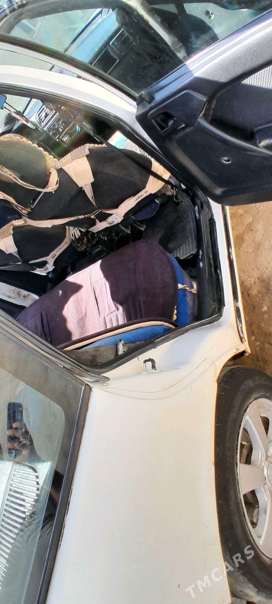 Opel Vectra 1991 - 27 000 TMT - Ak bugdaý etraby - img 1