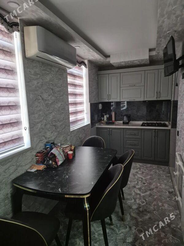 11 MKR EWRO 4/3 ET 3 KOMNAT - 11 mkr - img 1