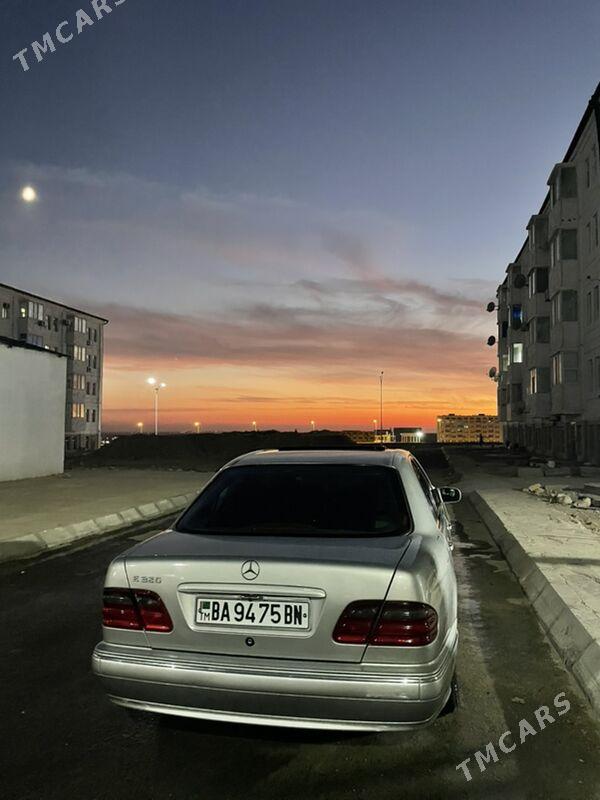 Mercedes-Benz E320 2002 - 130 000 TMT - Балканабат - img 5