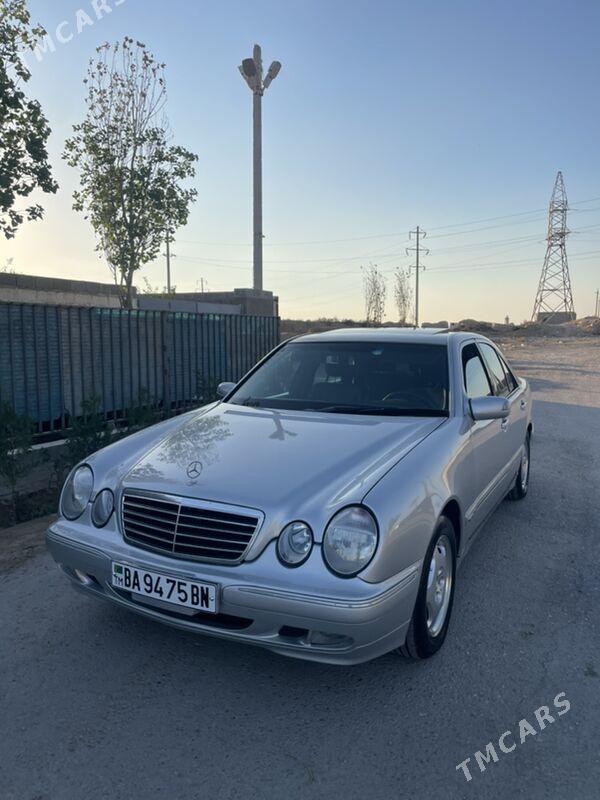 Mercedes-Benz E320 2002 - 130 000 TMT - Балканабат - img 4