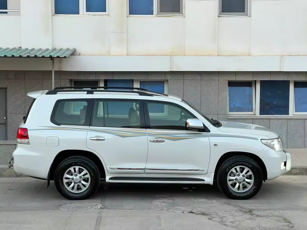 Toyota Land Cruiser 2009 - 940 000 TMT - Türkmenabat - img 5