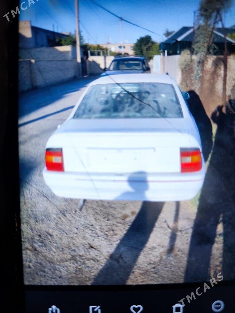 Opel Vectra 1992 - 15 000 TMT - Газаджак - img 1
