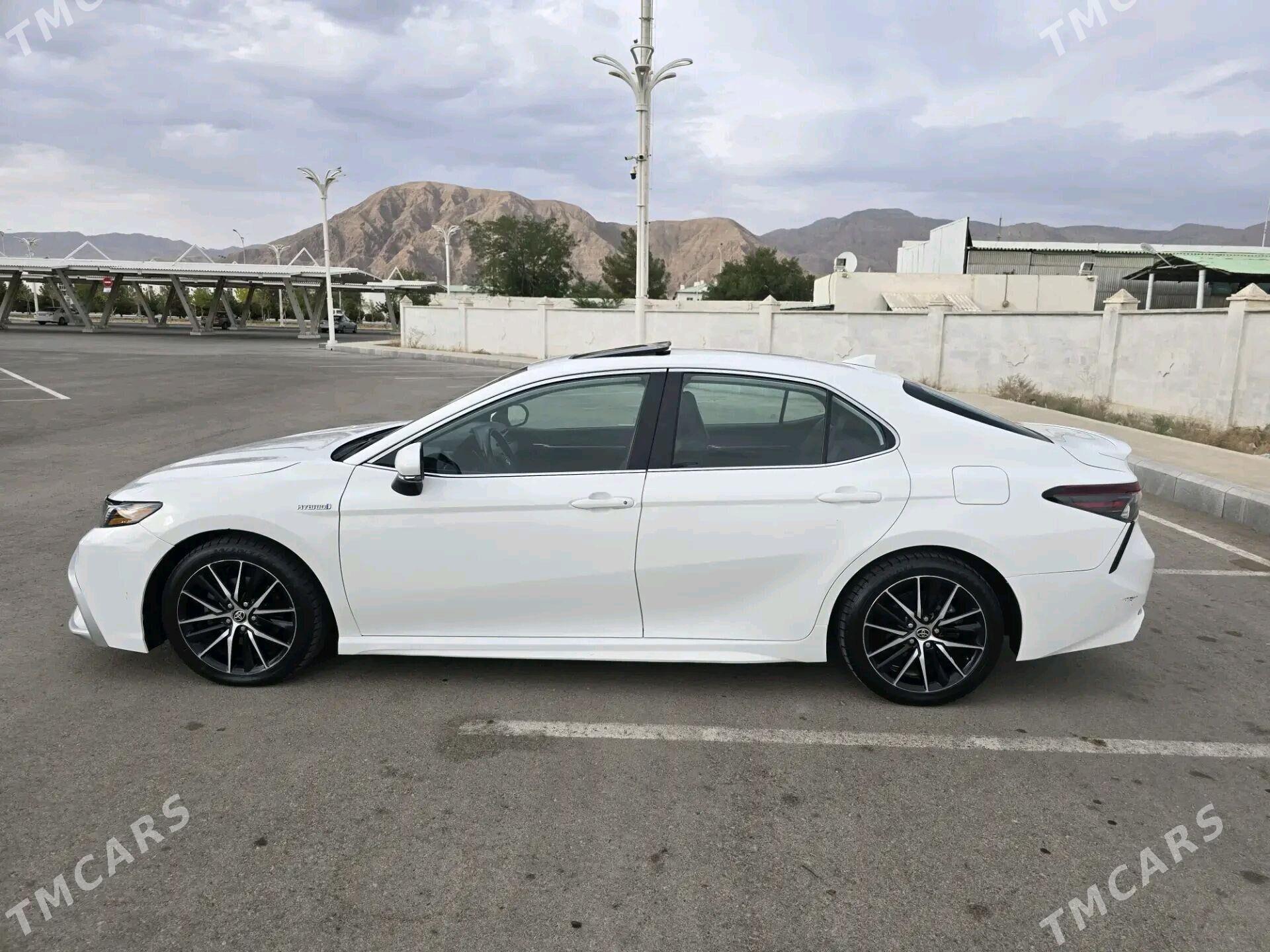 Toyota Camry 2021 - 310 000 TMT - Гызыларбат - img 3