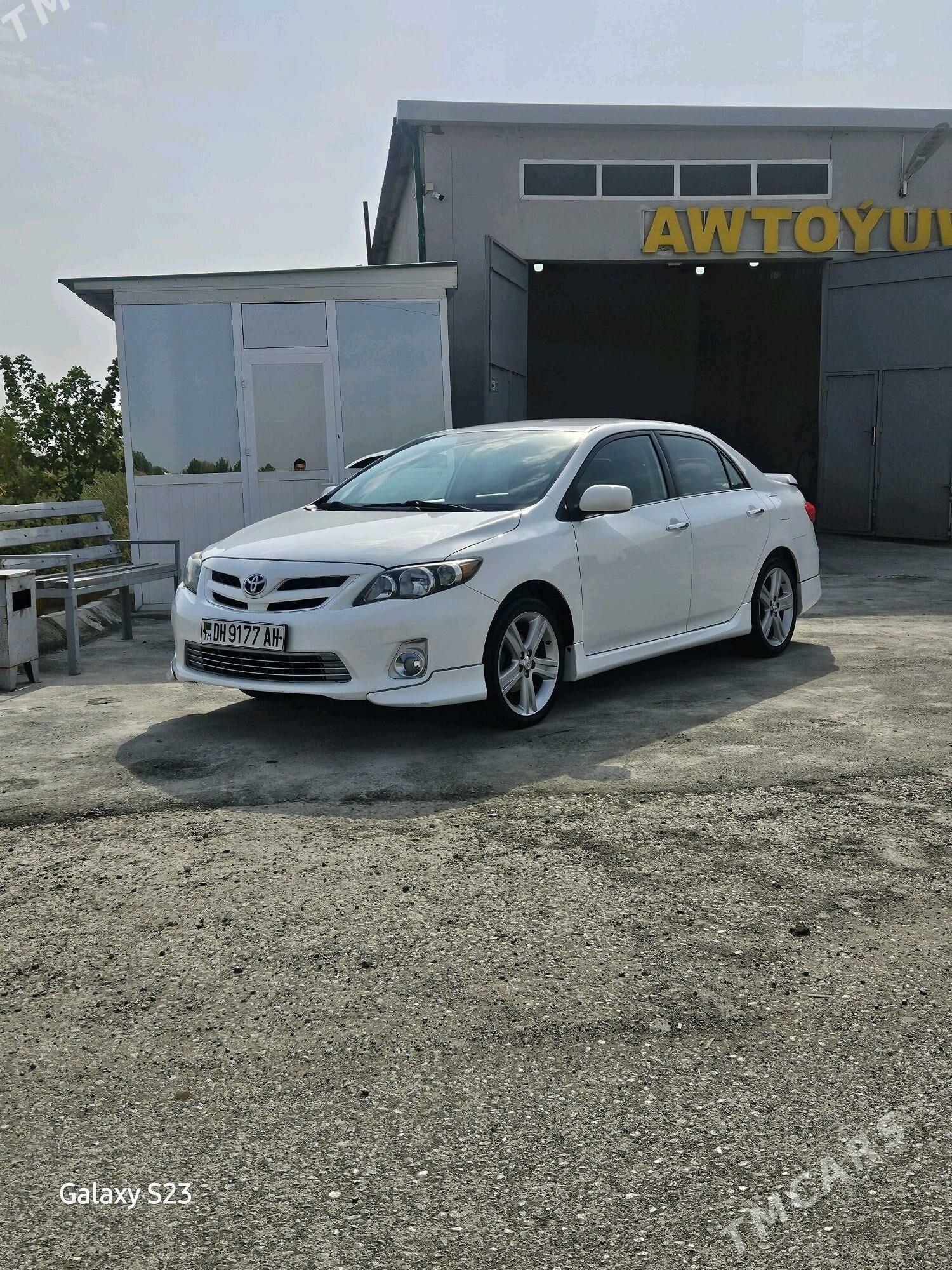 Toyota Corolla 2013 - 182 000 TMT - Gökdepe - img 2