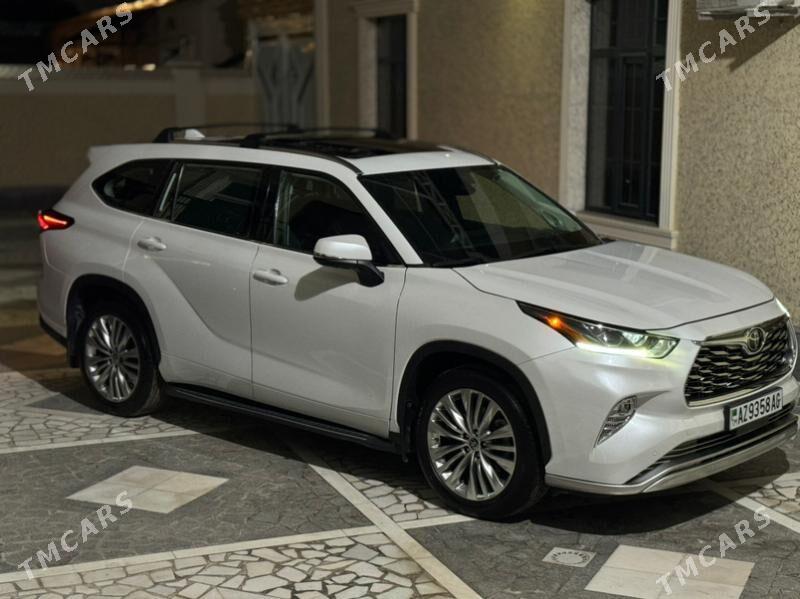 Toyota Highlander 2022 - 715 000 TMT - Ашхабад - img 2