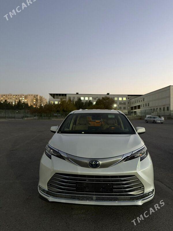 Toyota Sienna 2021 - 540 000 TMT - Ашхабад - img 1