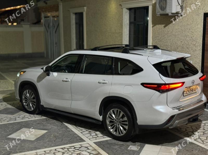 Toyota Highlander 2022 - 715 000 TMT - Ашхабад - img 3