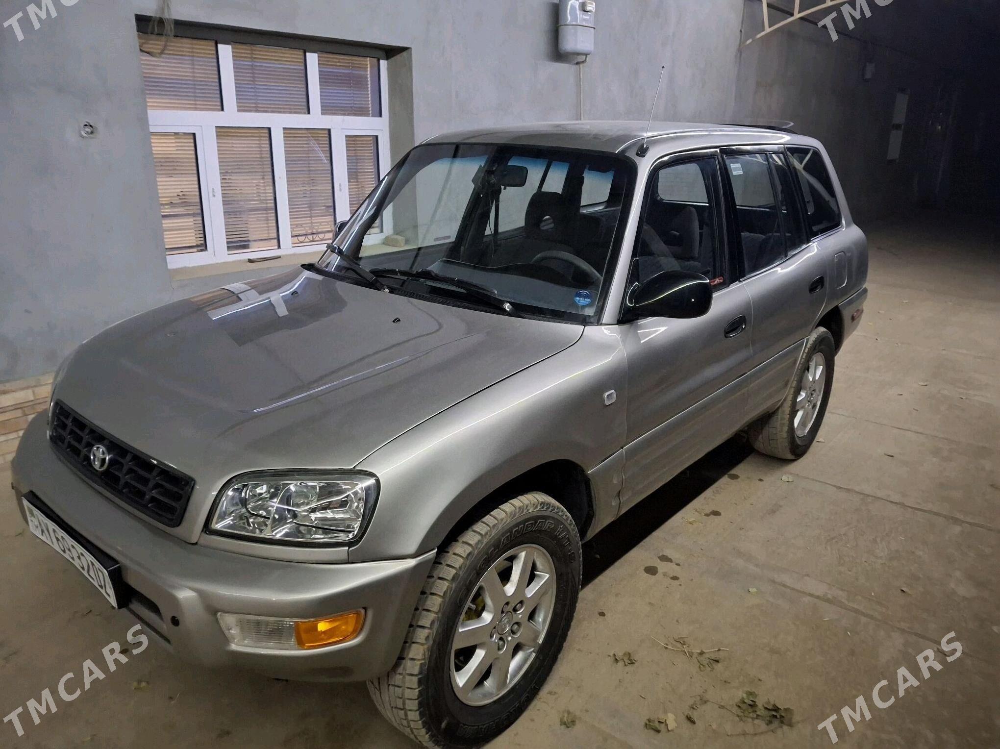 Toyota RAV4 2000 - 100 000 TMT - Гурбансолтан Едже - img 1