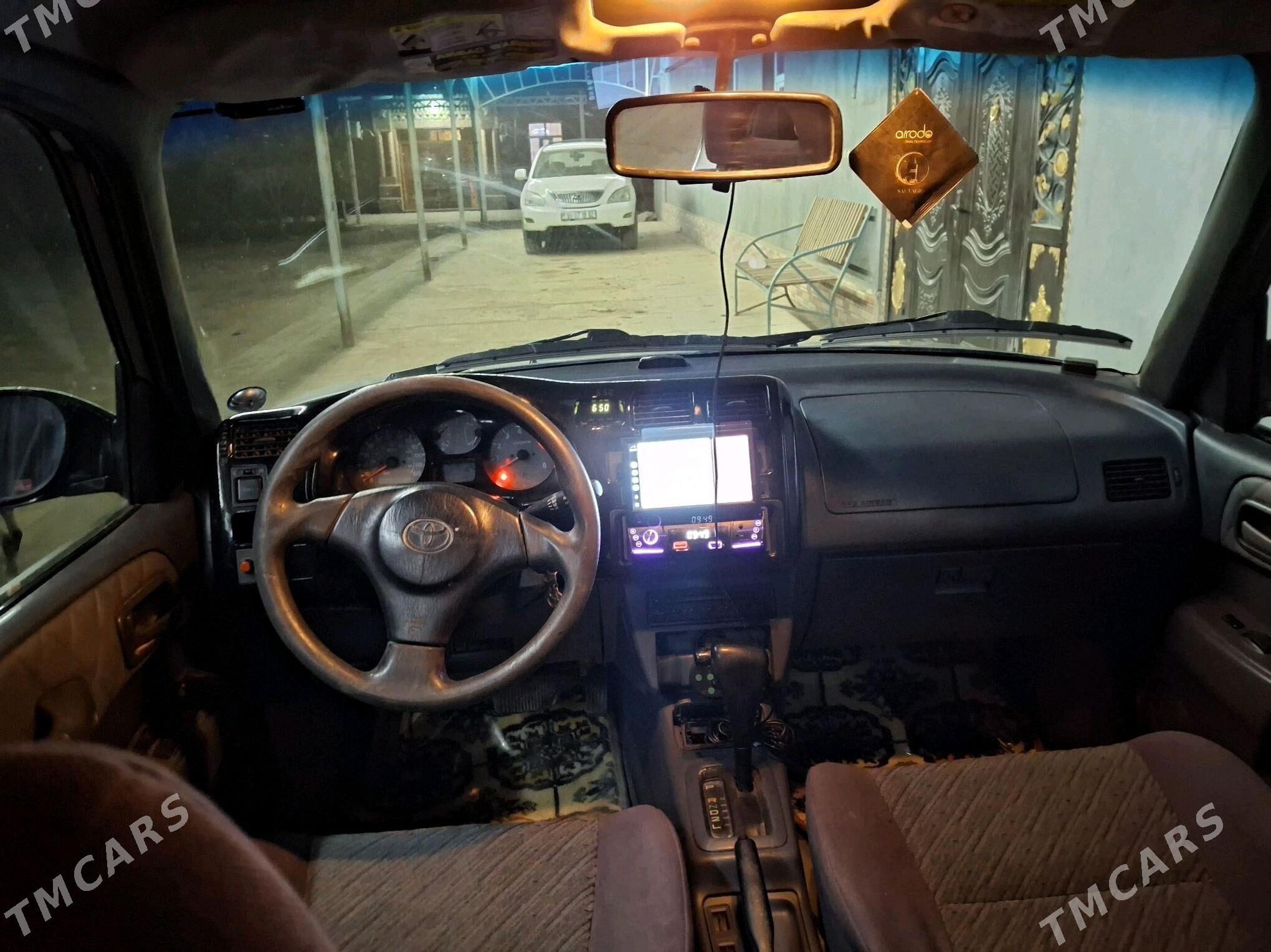 Toyota RAV4 2000 - 100 000 TMT - Гурбансолтан Едже - img 4