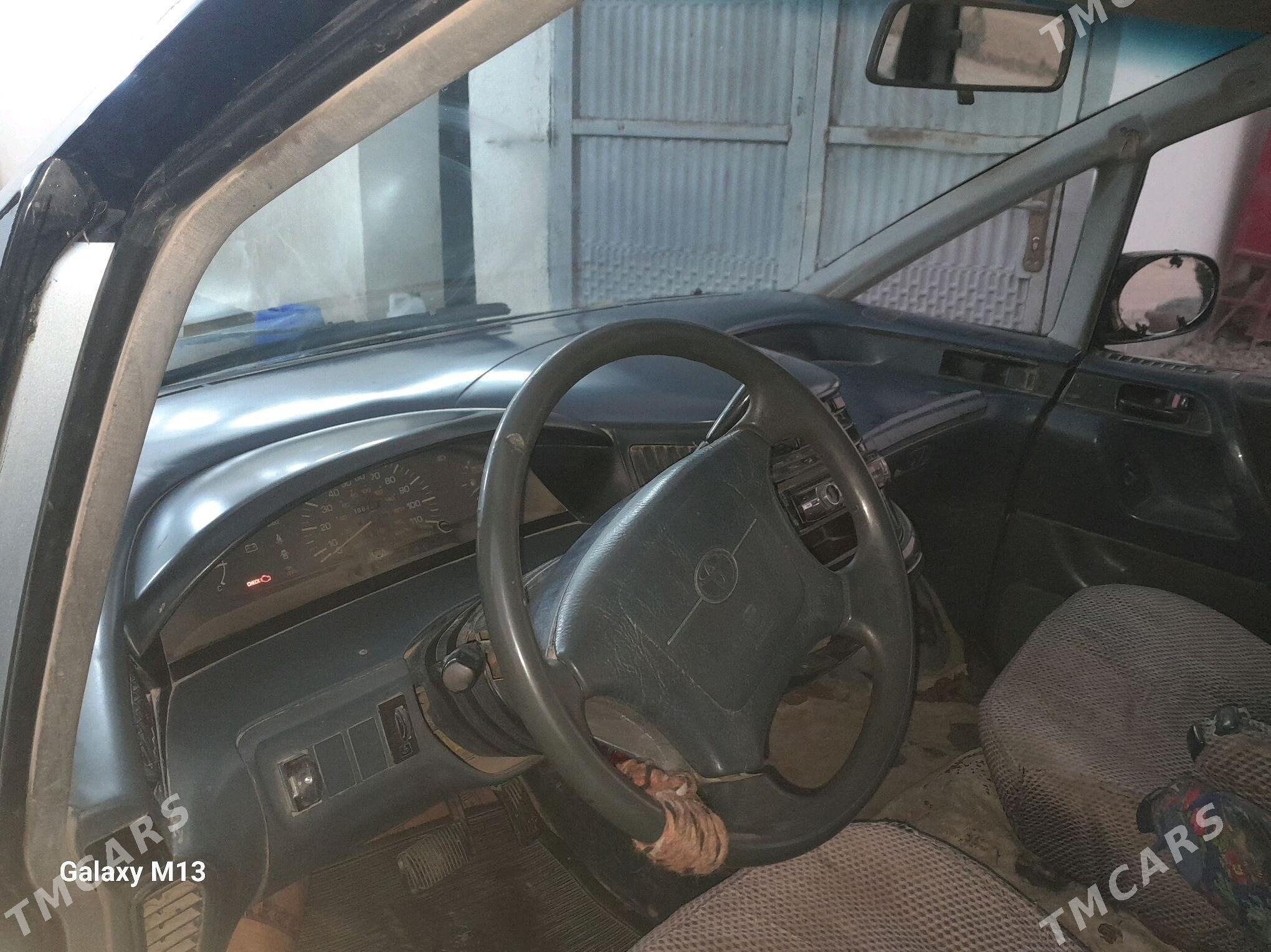 Toyota Previa 1993 - 80 000 TMT - Гурбансолтан Едже - img 2