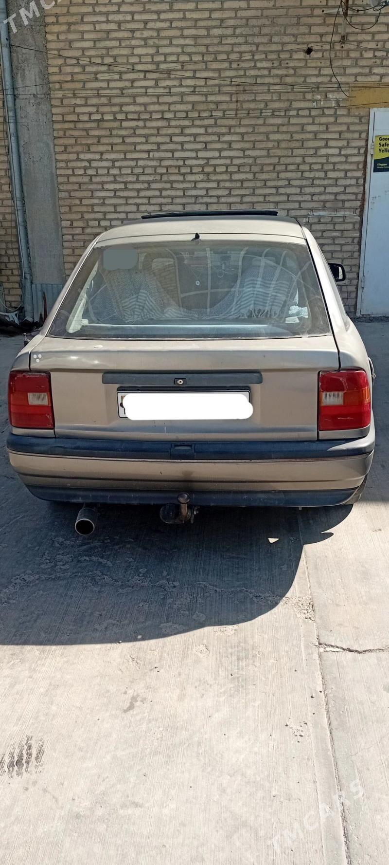 Opel Vectra 1992 - 28 000 TMT - Mary - img 5