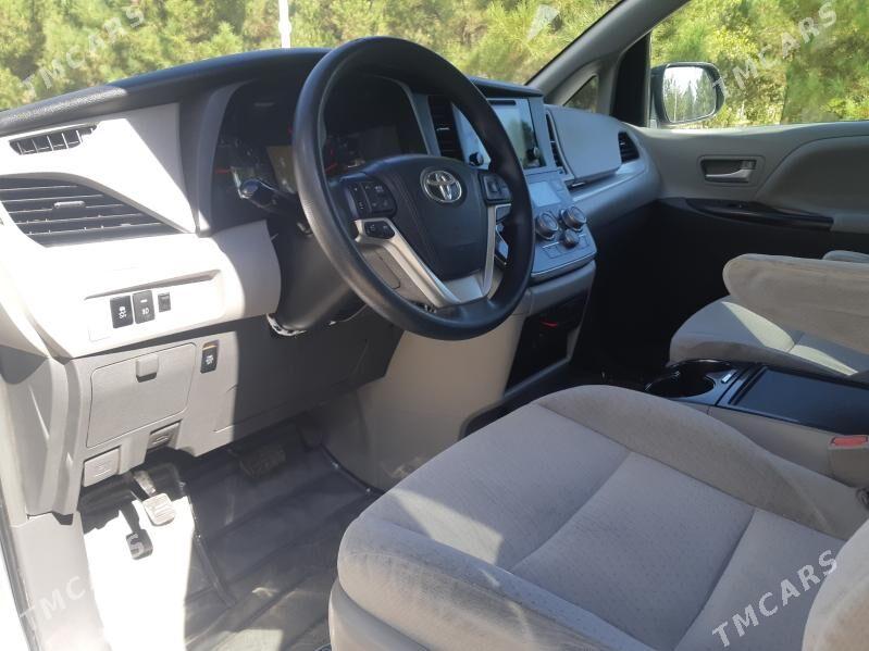 Toyota Sienna 2016 - 360 000 TMT - Мары - img 7
