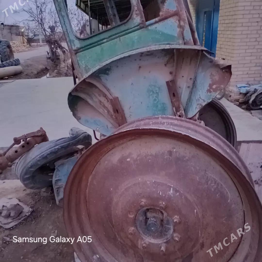 MTZ T-28 1990 - 20 000 TMT - Dänew - img 6