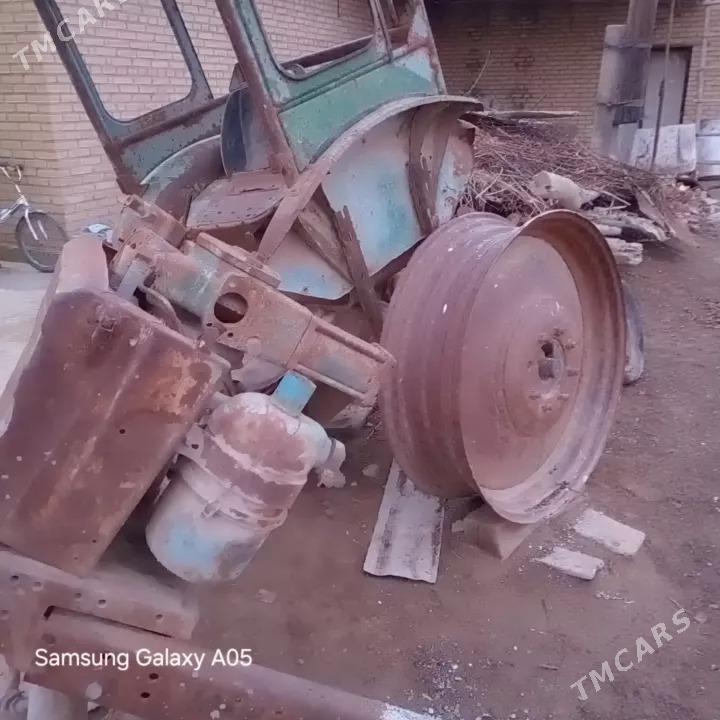 MTZ T-28 1990 - 20 000 TMT - Dänew - img 5