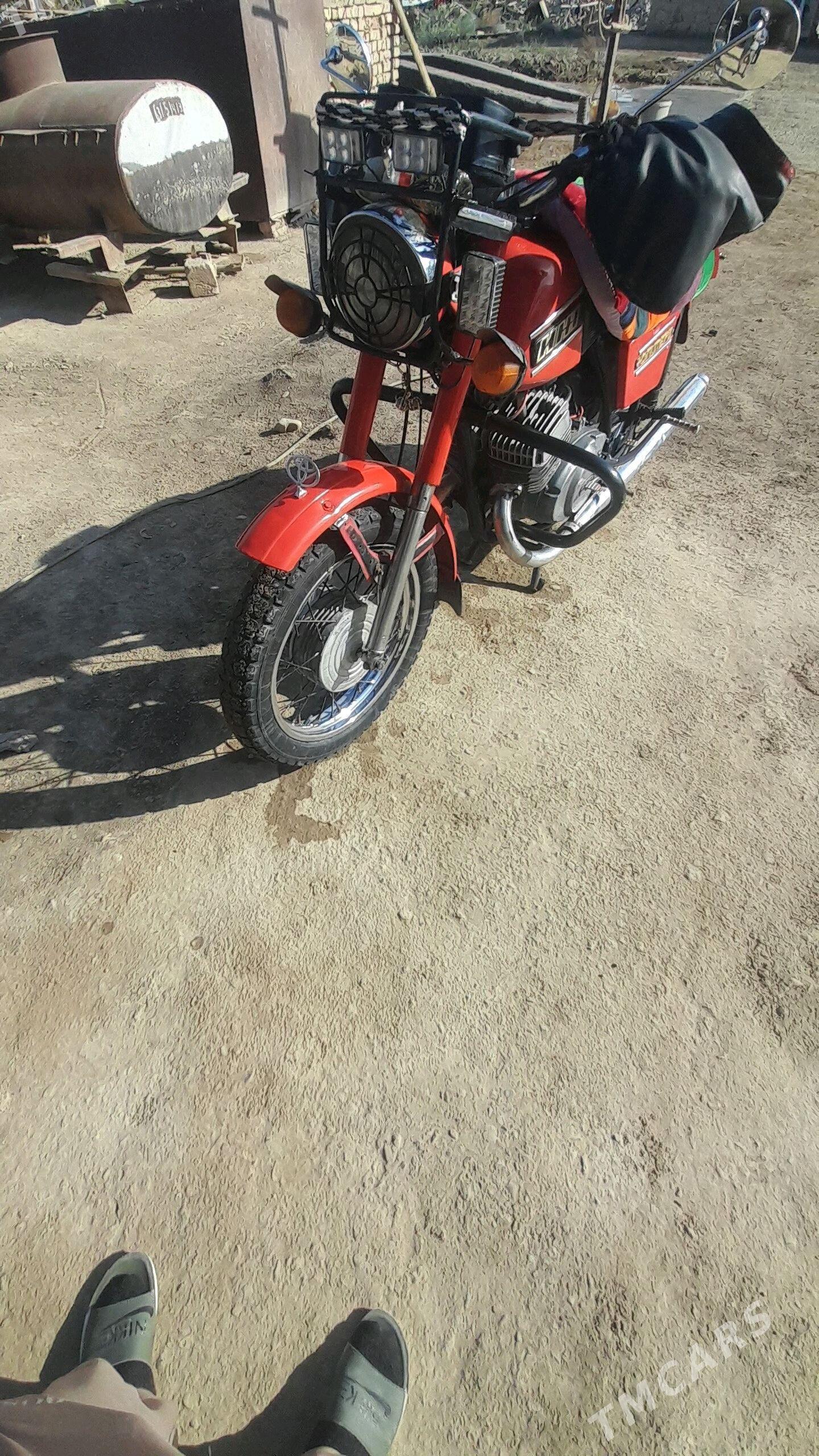 Iž Ýupiter 2011 - 15 000 TMT - Теджен - img 6