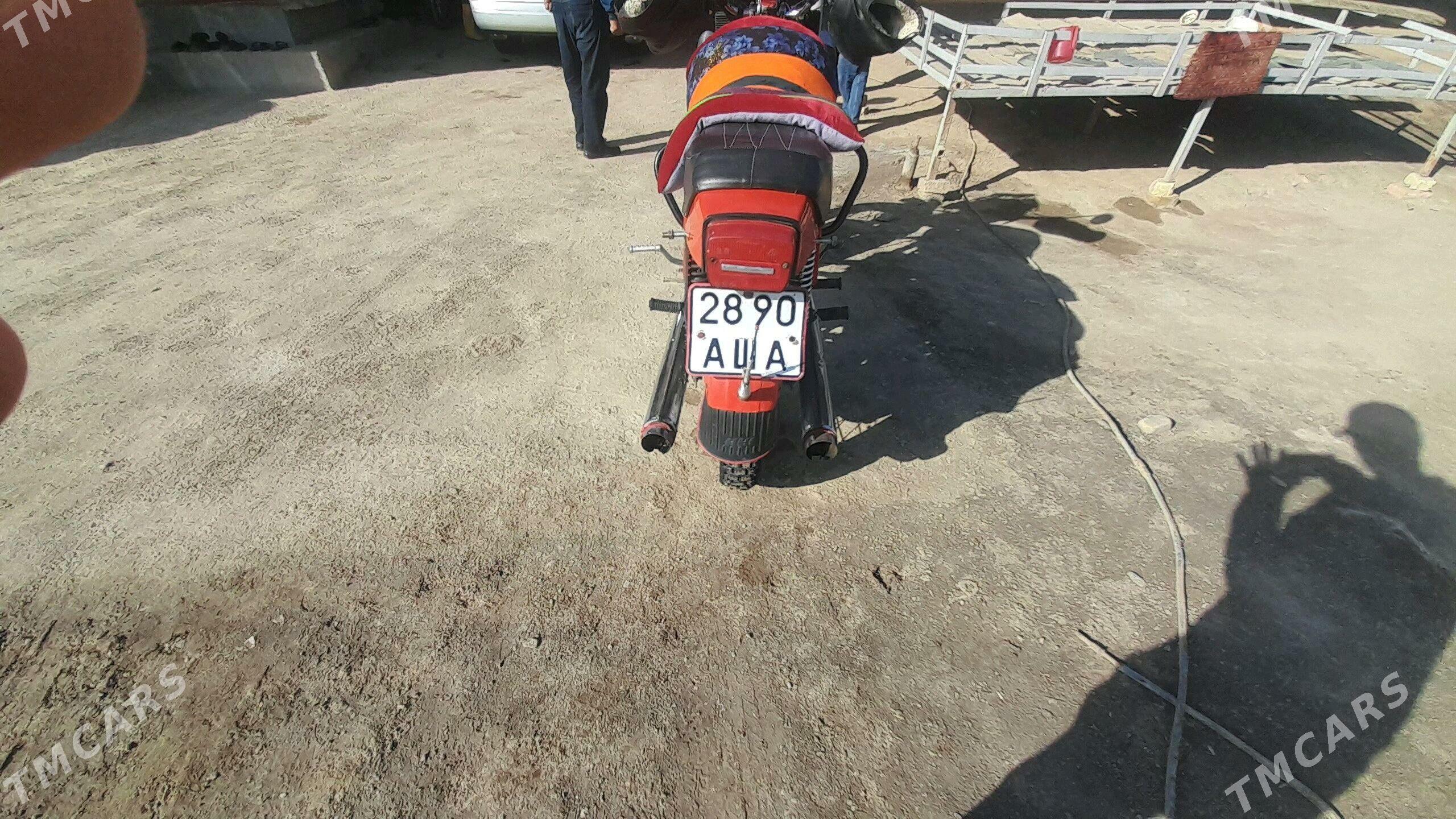 Iž Ýupiter 2011 - 15 000 TMT - Теджен - img 2