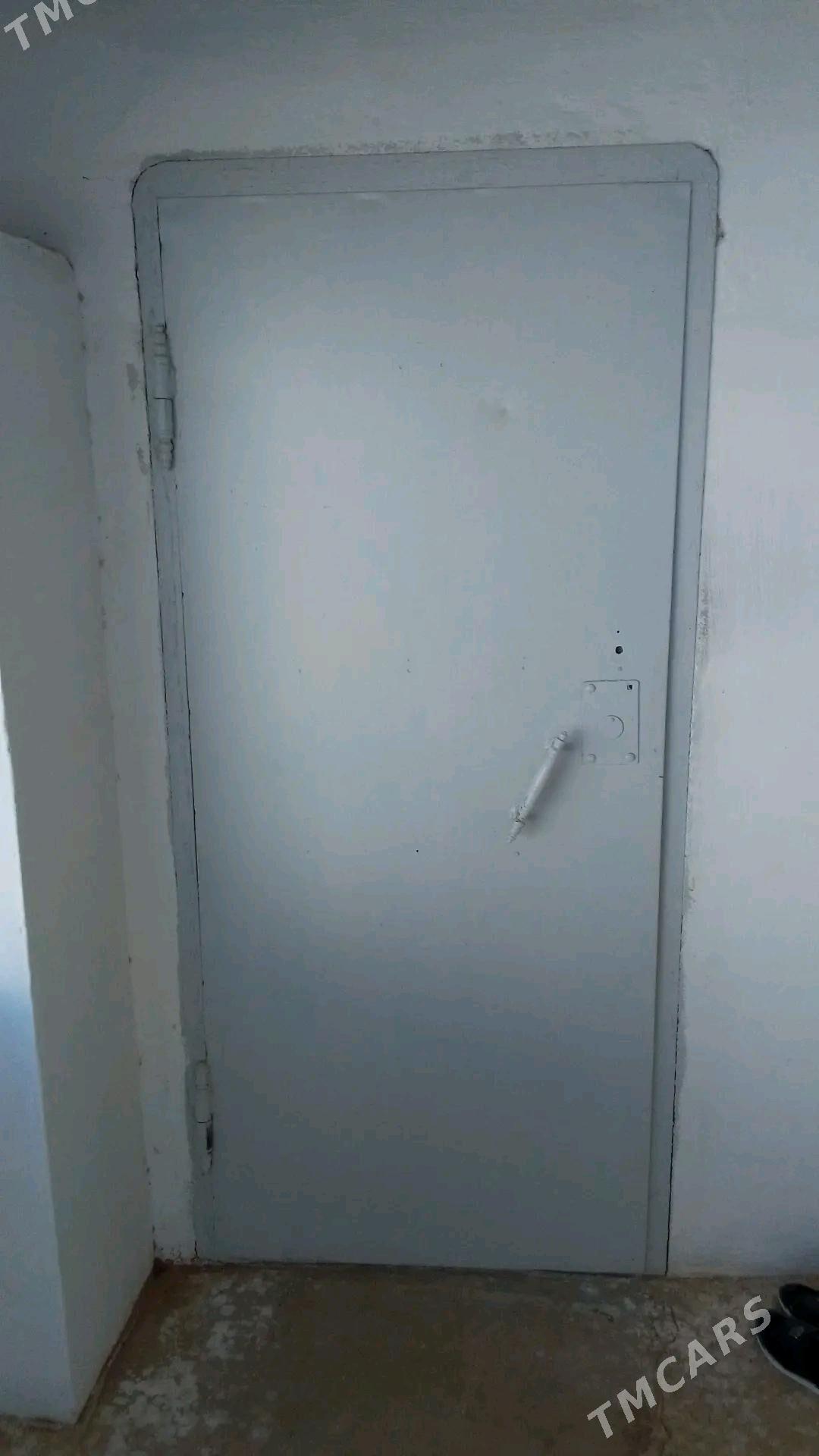 Daŝky demir gapy - Балканабат - img 1