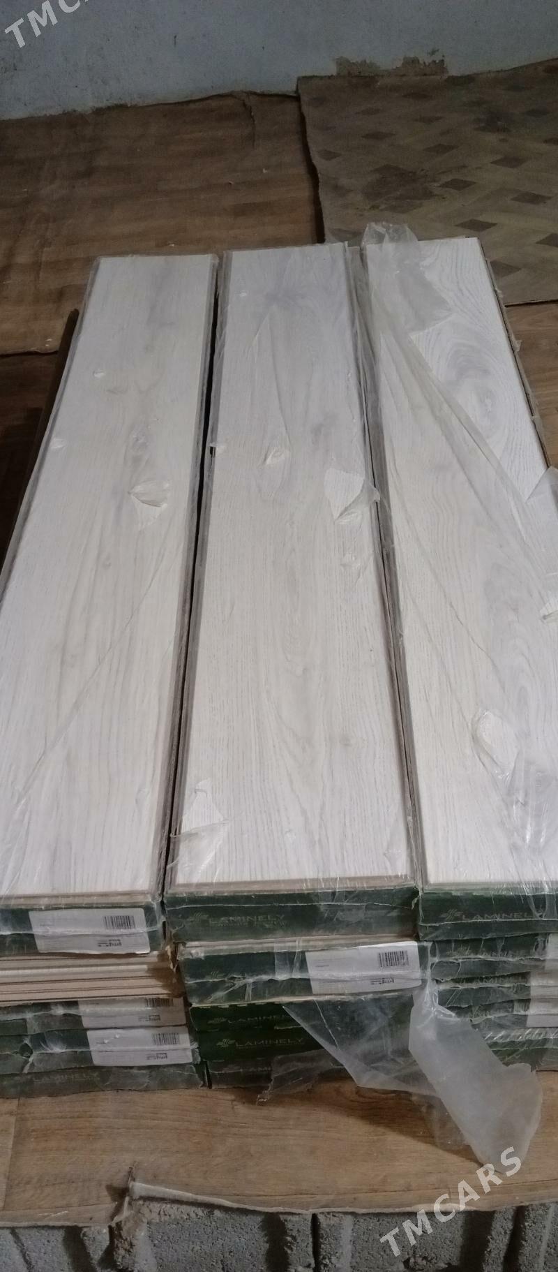 LAMINAT - Garadamak - img 2