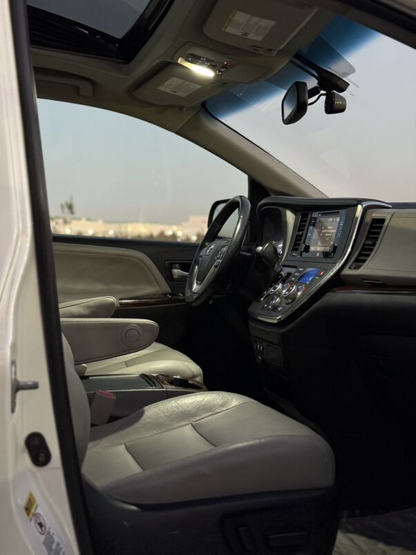 Toyota Sienna 2017 - 410 000 TMT - Ашхабад - img 9