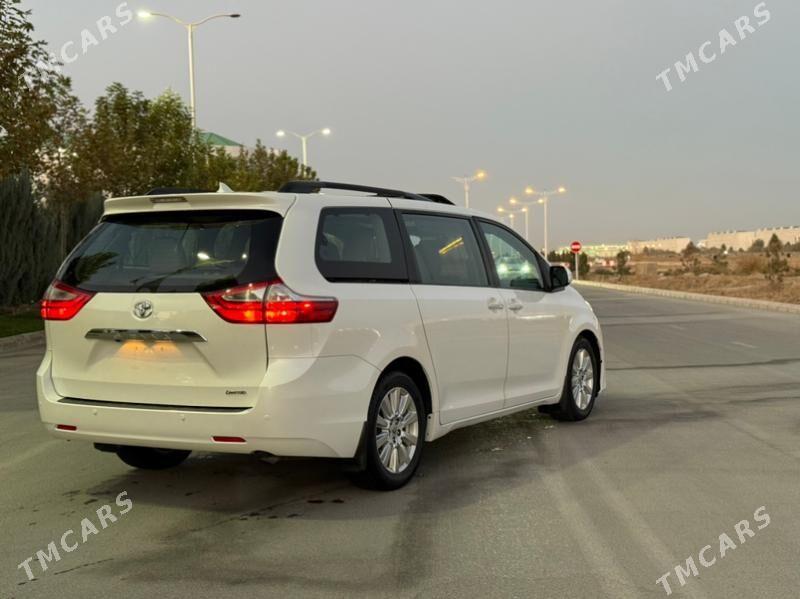 Toyota Sienna 2017 - 410 000 TMT - Ашхабад - img 4