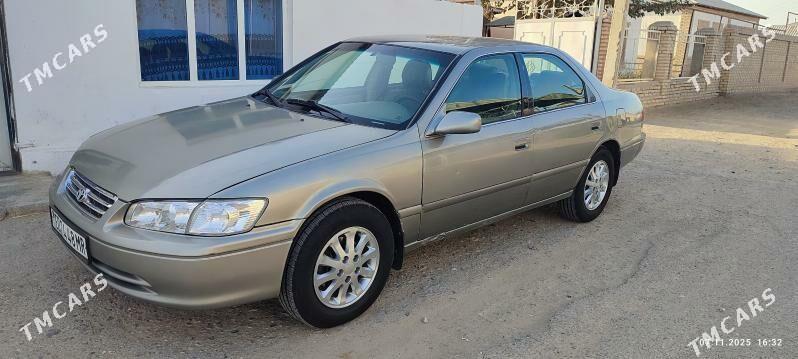Toyota Camry 2000 - 135 000 TMT - Мары - img 1