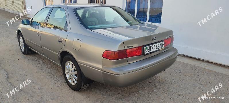 Toyota Camry 2000 - 135 000 TMT - Мары - img 3