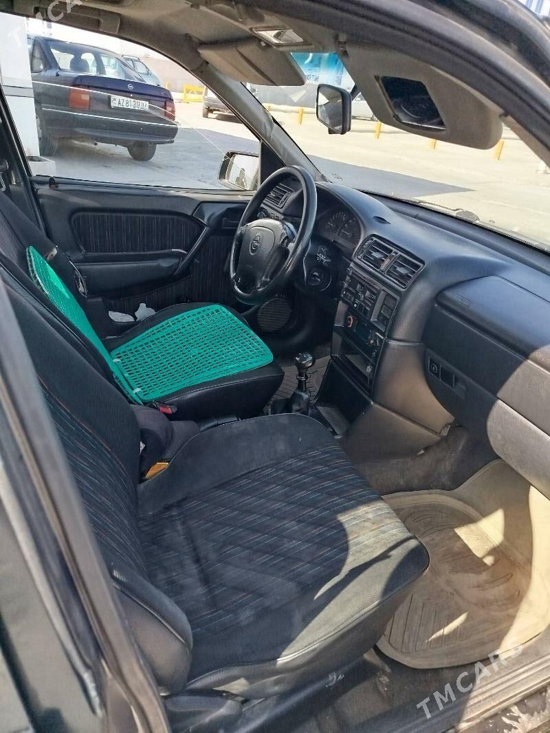 Opel Vectra 1994 - 30 000 TMT - Köneürgenç - img 2