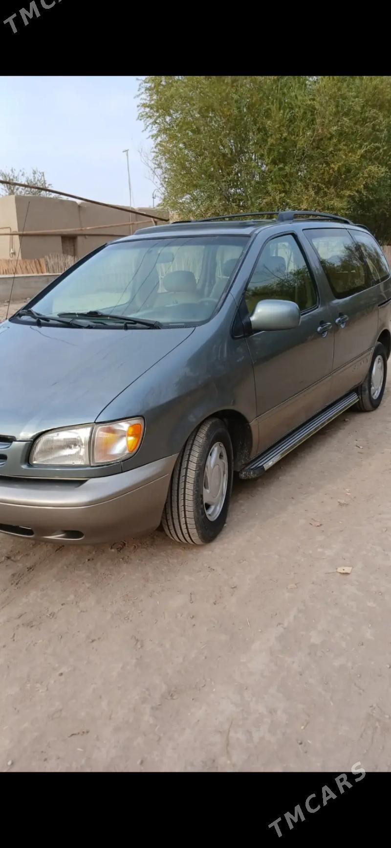 Toyota Sienna 2000 - 200 000 TMT - етр. Туркменбаши - img 4