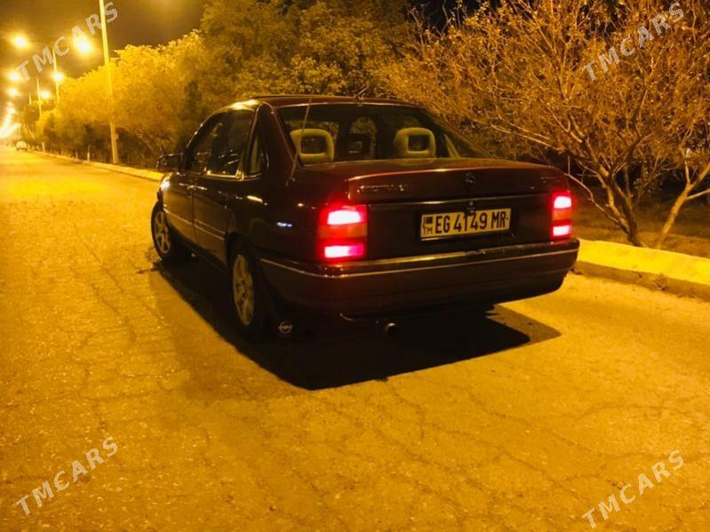 Opel Vectra 1992 - 32 000 TMT - Мары - img 9