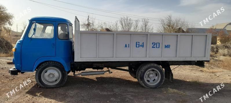 Mitsubishi Canter 1985 - 75 000 TMT - Мургап - img 3