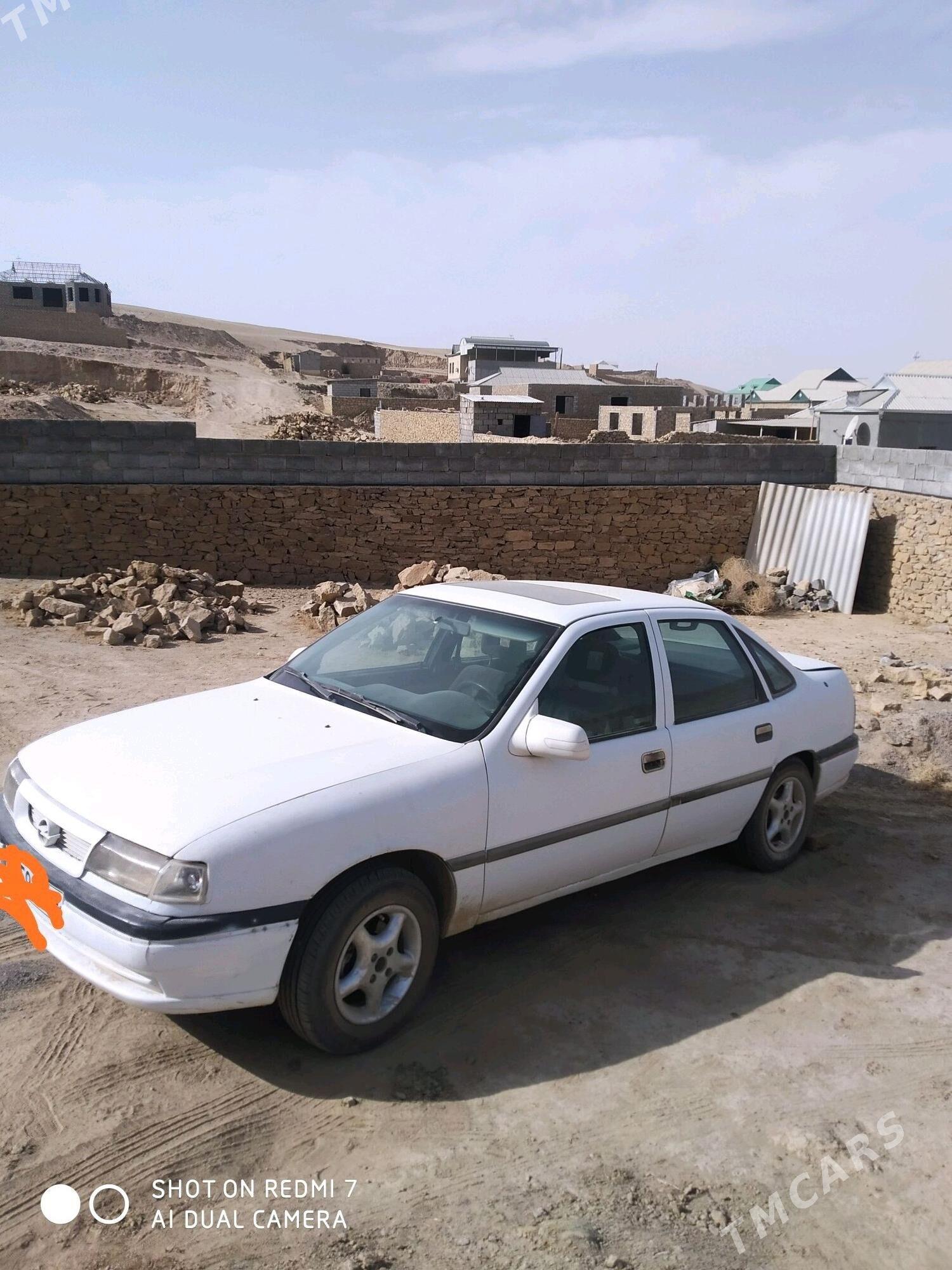 Opel Vectra 1992 - 27 000 TMT - Magdanly - img 4