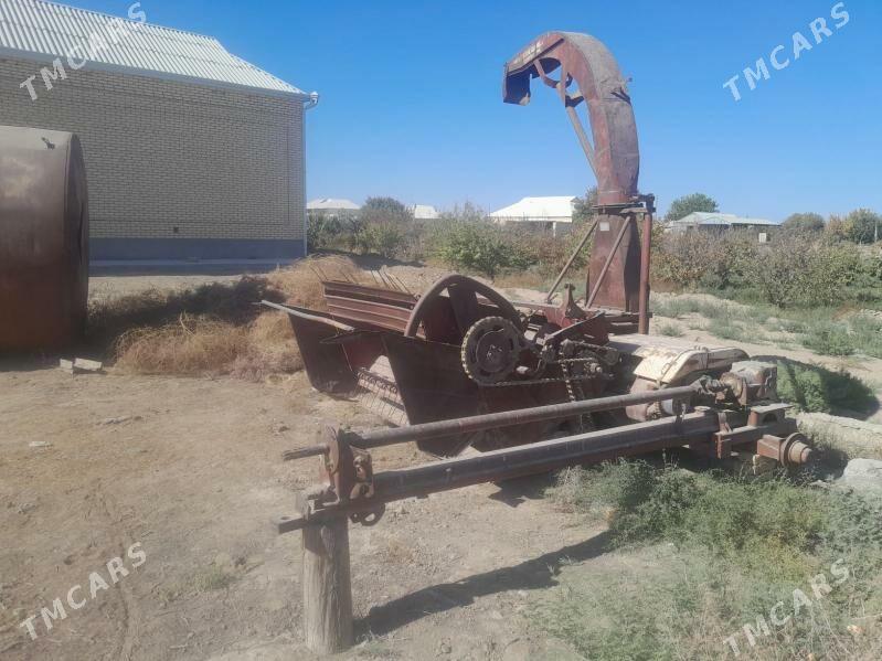 MTZ 80 1980 - 22 000 TMT - Байрамали - img 1