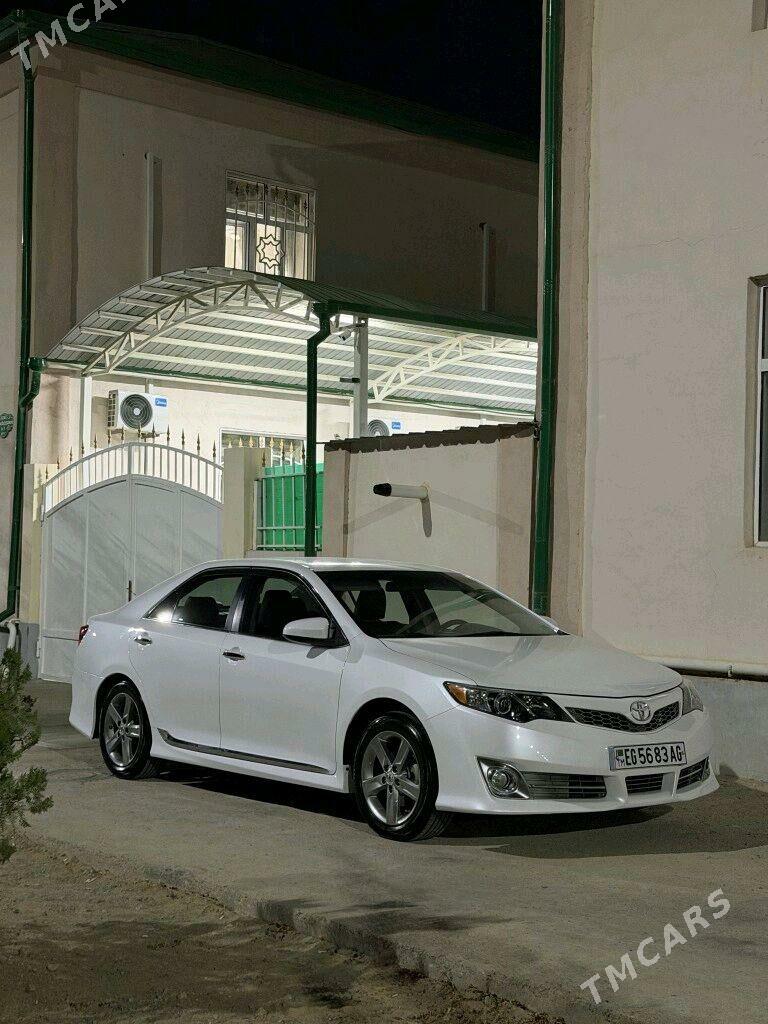 Toyota Camry 2013 - 232 000 TMT - Aşgabat - img 1