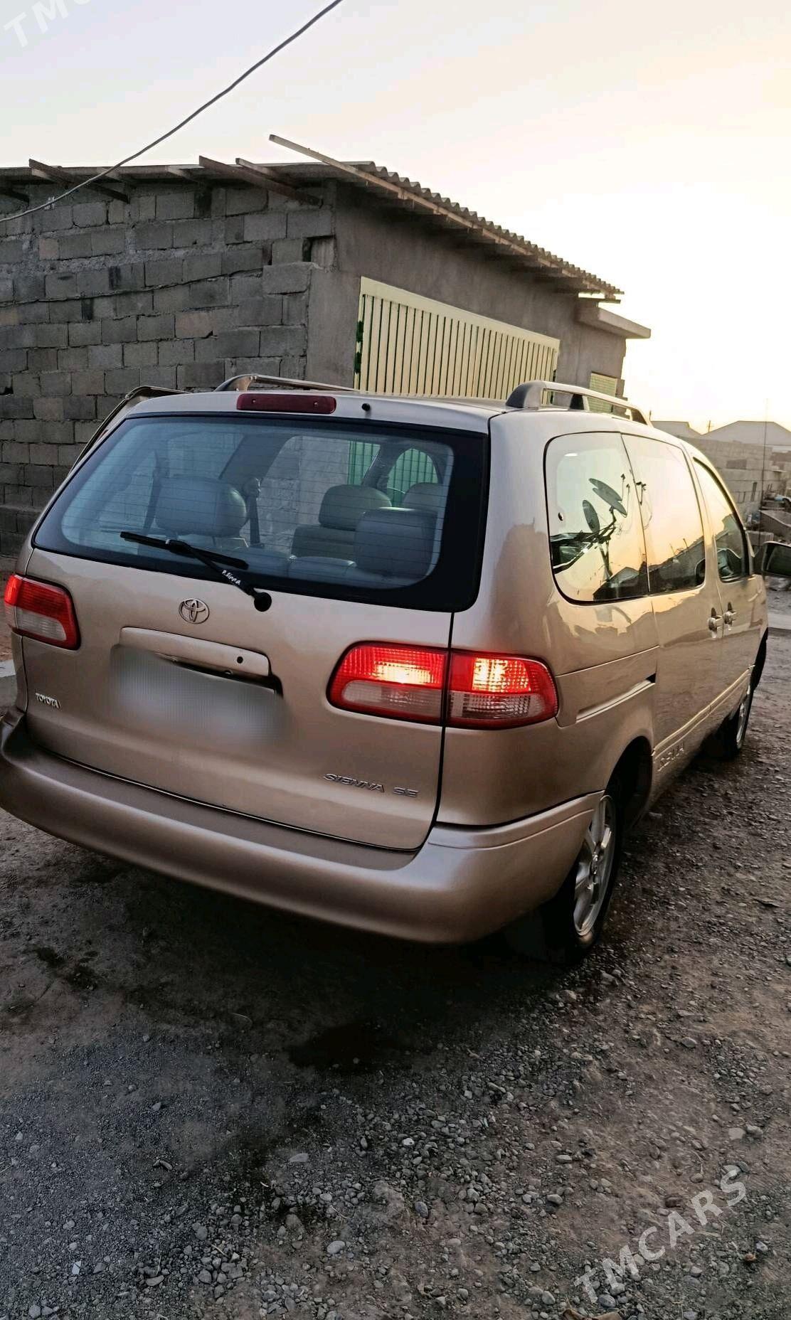 Toyota Sienna 2002 - 155 000 TMT - Ак-Бугдайский этрап - img 2