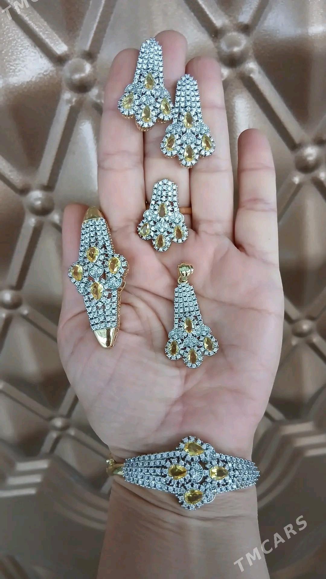 Arzan aksesuarlar - Bäherden - img 1