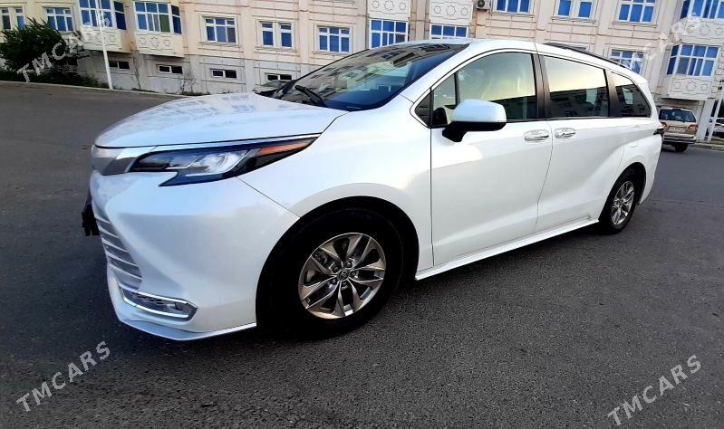 Toyota Sienna 2022 - 600 000 TMT - Туркменабат - img 7