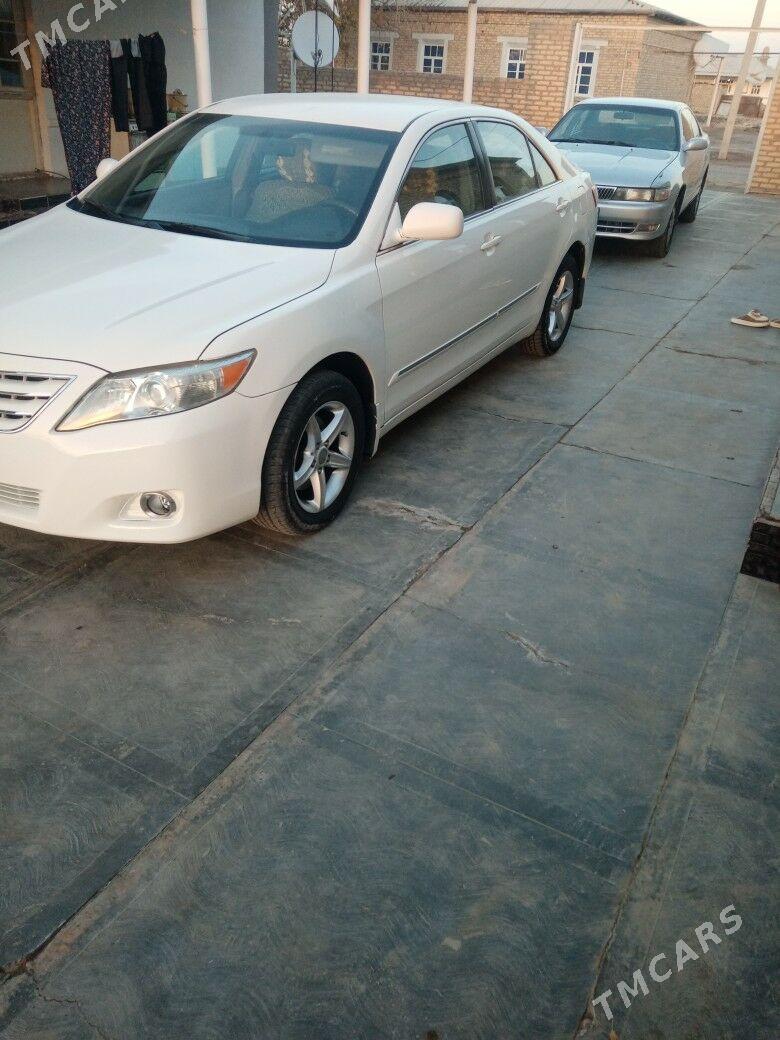 Toyota Camry 2010 - 140 000 TMT - Mary - img 4