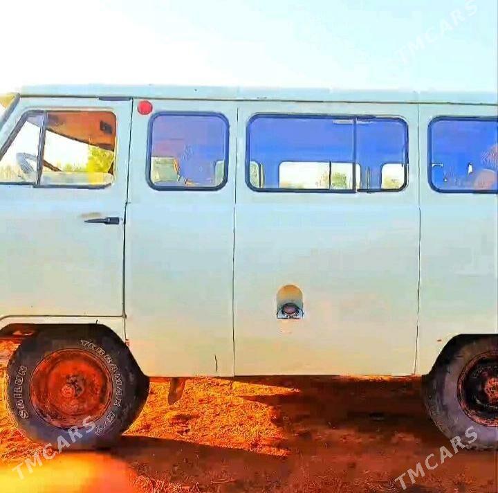 UAZ 2206 2000 - 30 000 TMT - етр. Туркменбаши - img 4