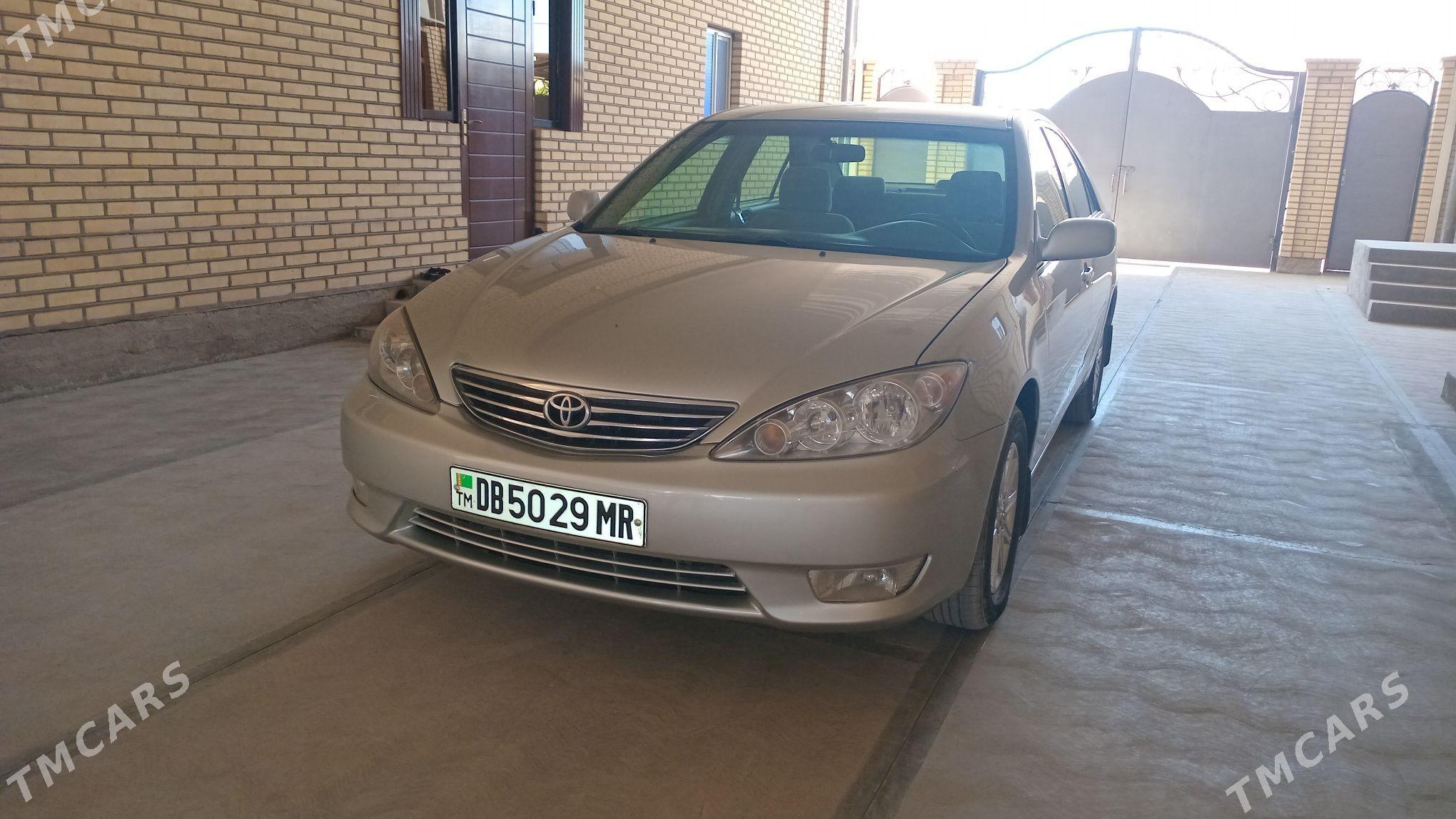Toyota Camry 2004 - 209 000 TMT - Мары - img 1