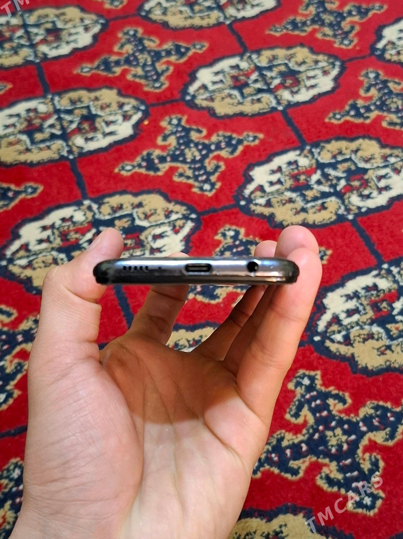 Samsung A 40 - 30 мкр - img 4