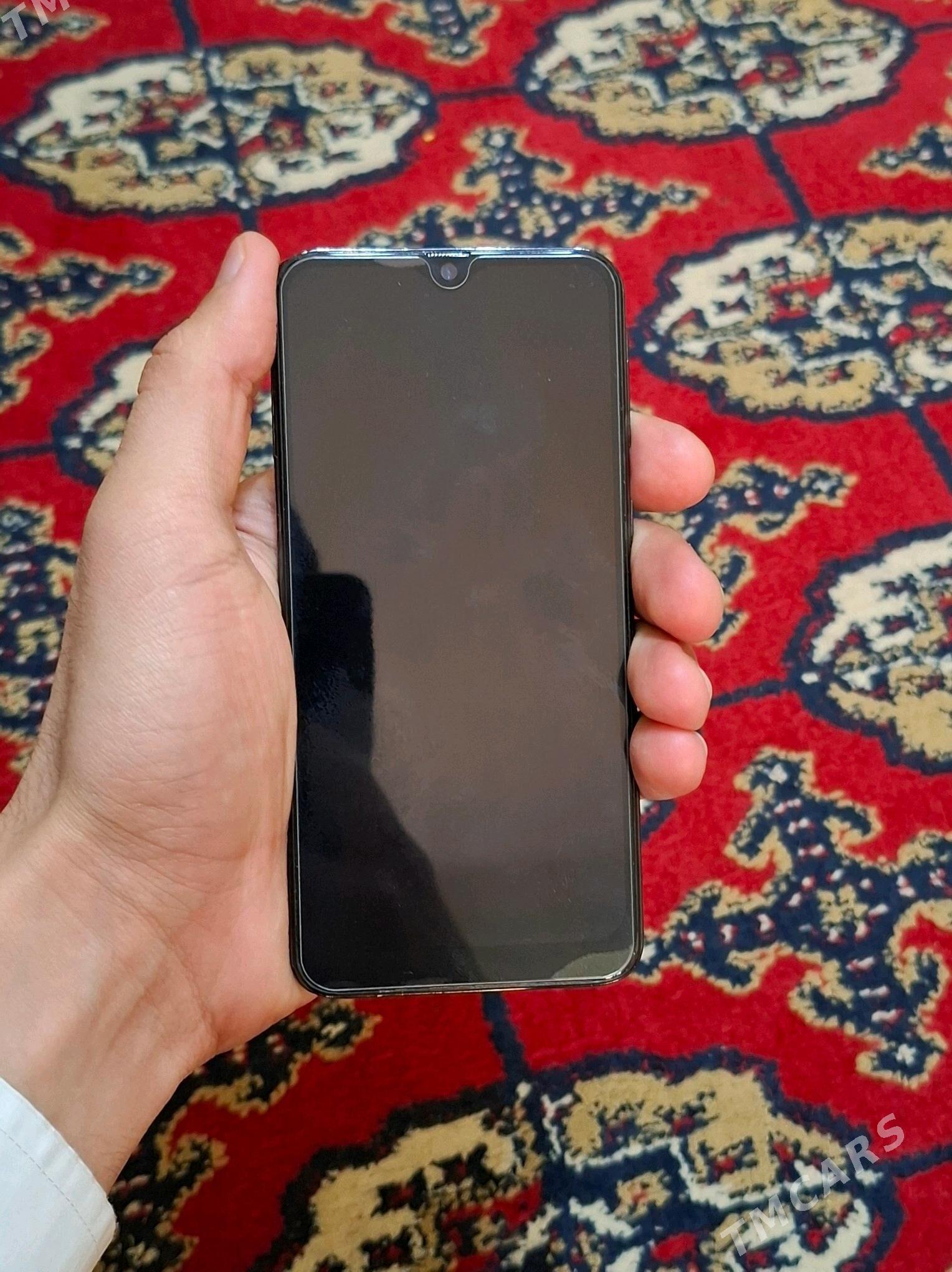 Samsung A 40 - 30 мкр - img 2