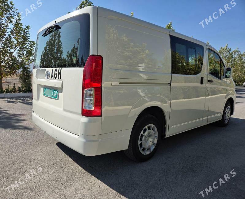 Toyota Hiace 2021 - 500 000 TMT - Бузмеин - img 8