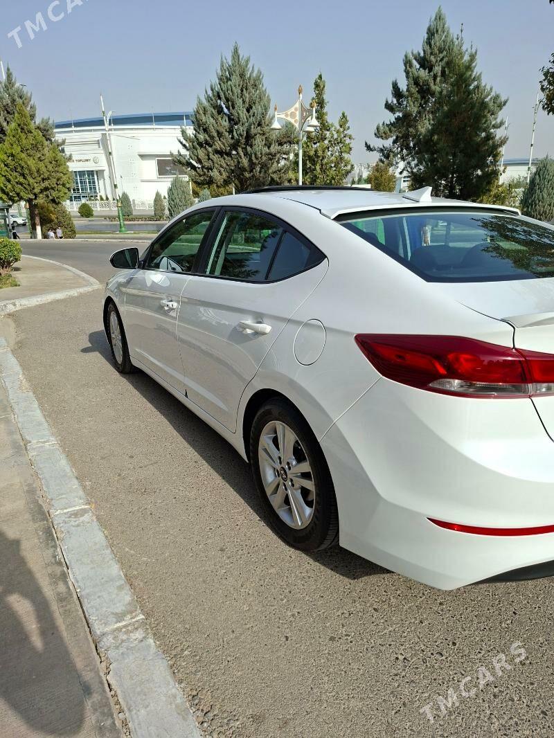 Hyundai Elantra 2017 - 205 000 TMT - ул. Московская (10 йыл абаданчылык ш.) - img 4