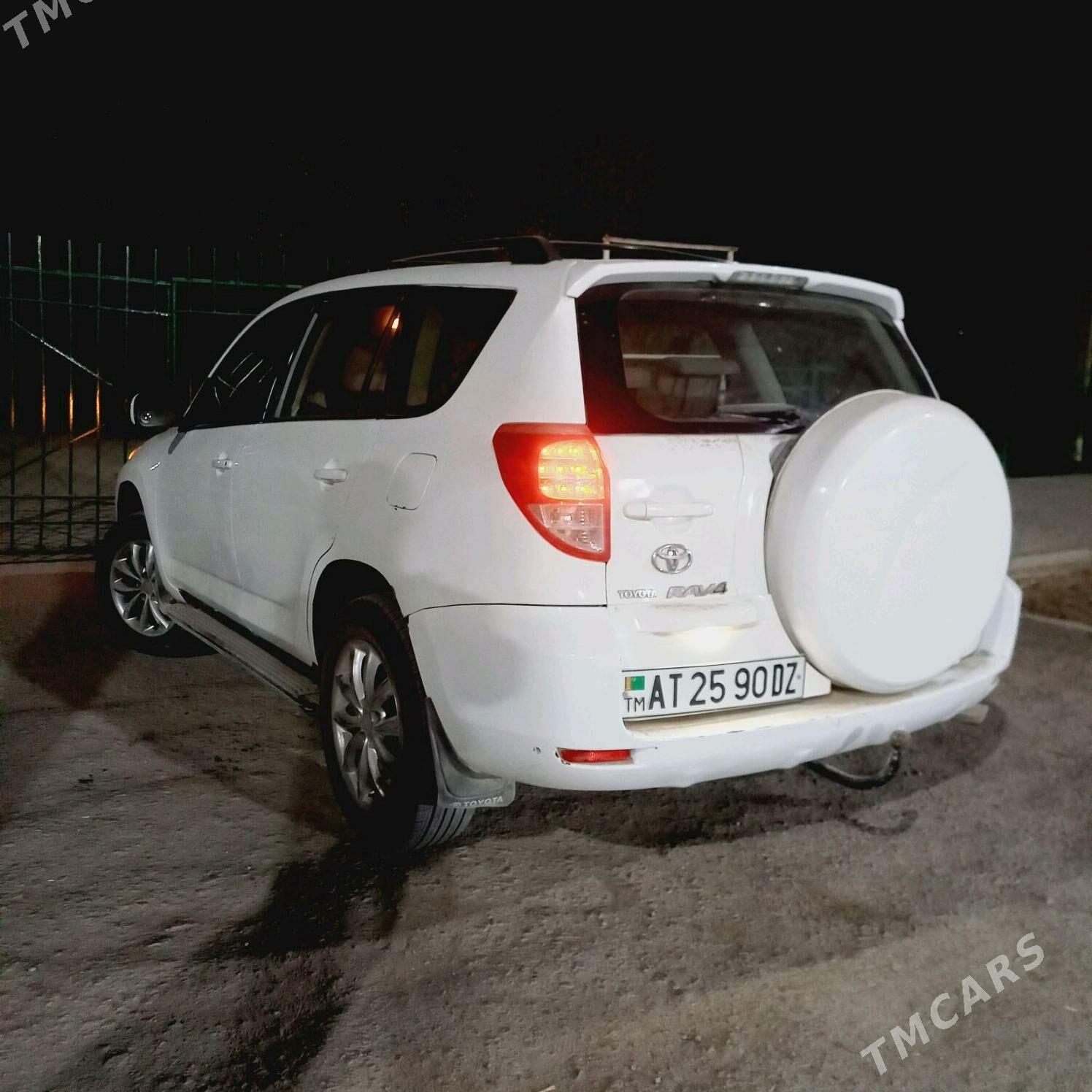 Toyota RAV4 2006 - 140 000 TMT - Шабатский этрап - img 2