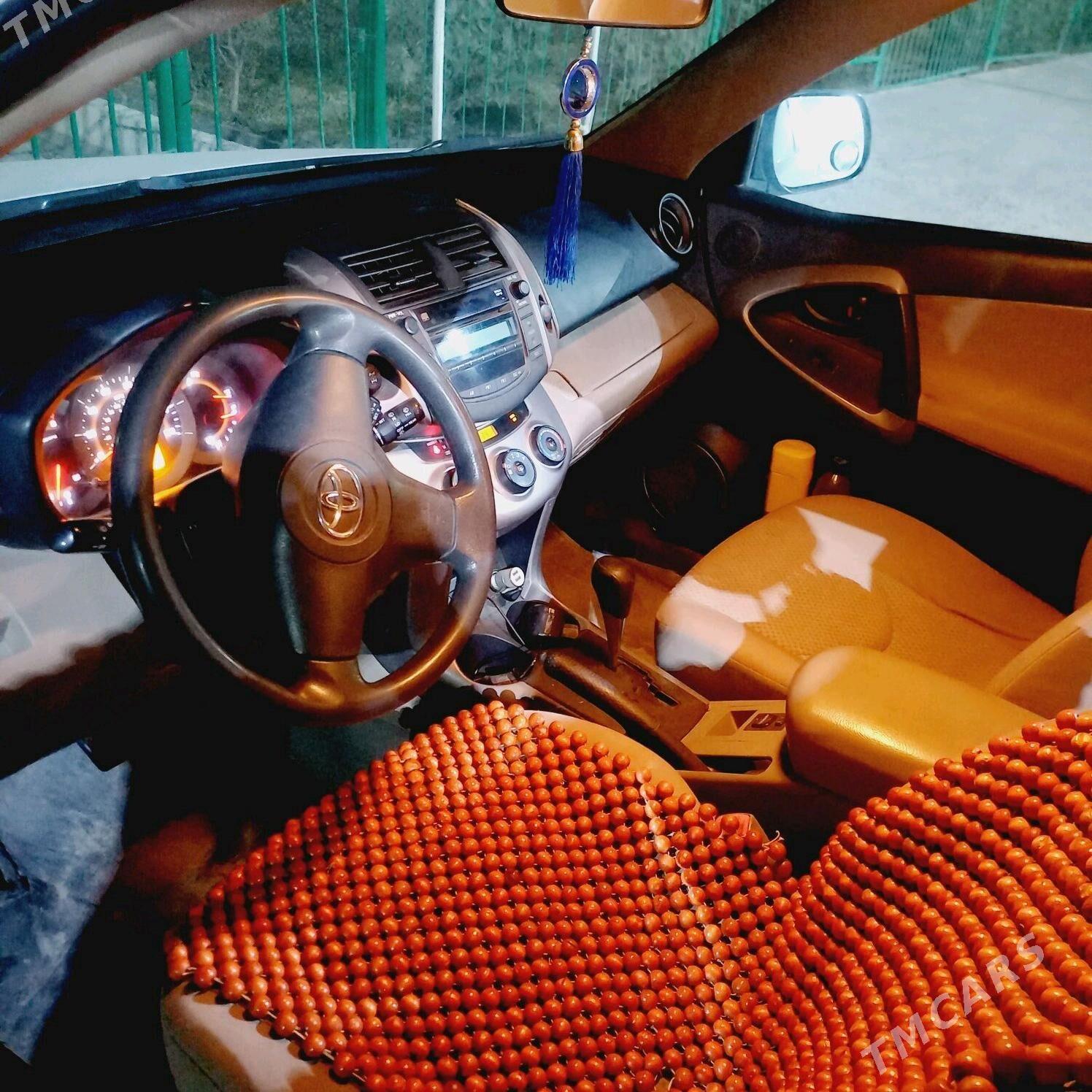 Toyota RAV4 2006 - 140 000 TMT - Шабатский этрап - img 6