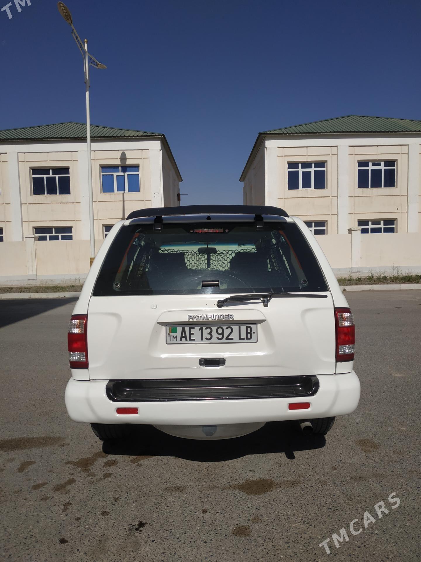 Nissan Pathfinder 2003 - 117 000 TMT - Türkmenabat - img 5