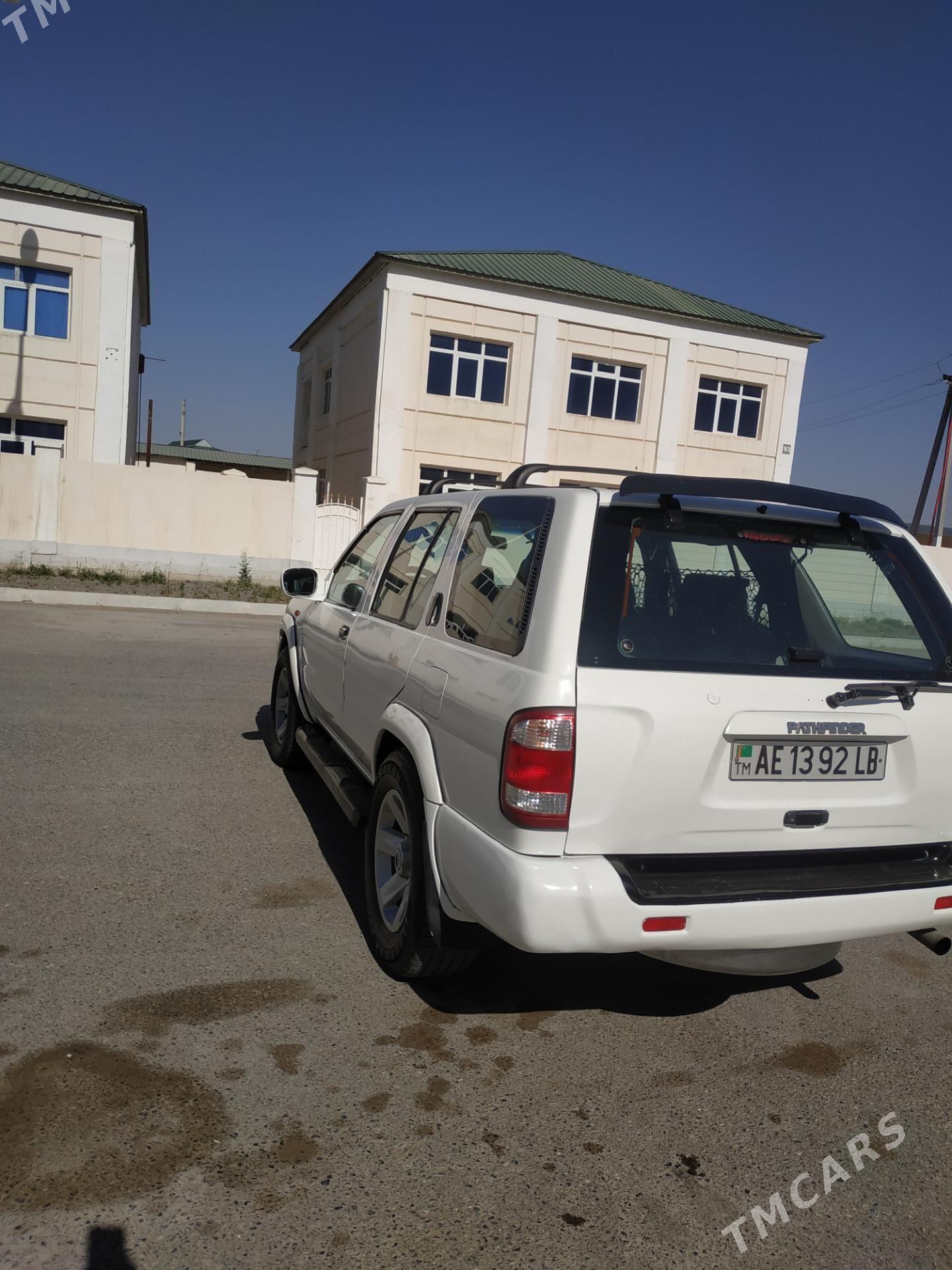 Nissan Pathfinder 2003 - 117 000 TMT - Türkmenabat - img 2