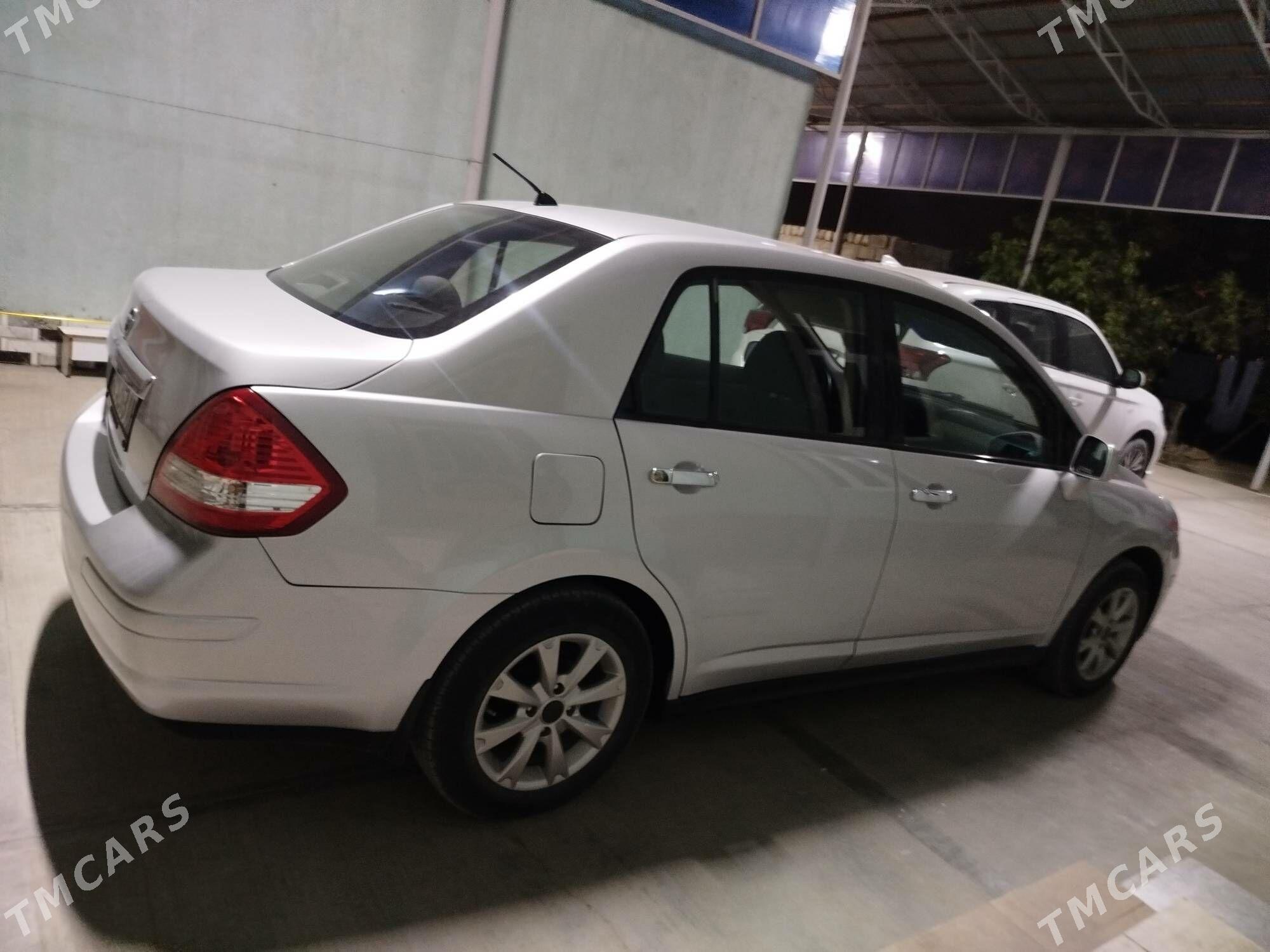 Nissan Versa 2010 - 138 000 TMT - Гёкдепе - img 3